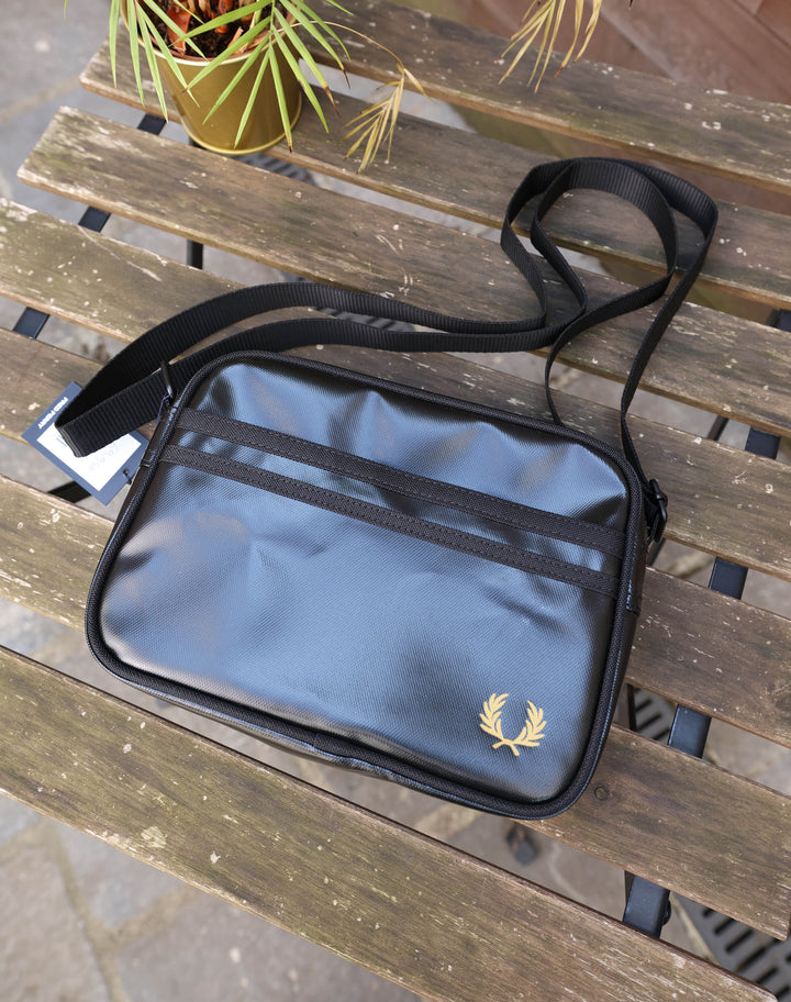Tonal klassische Mini-Schultertasche / Schwarz