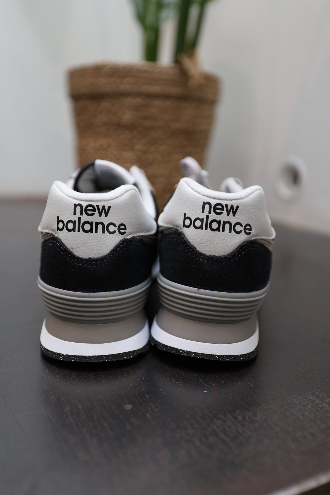 NB 574 EVB