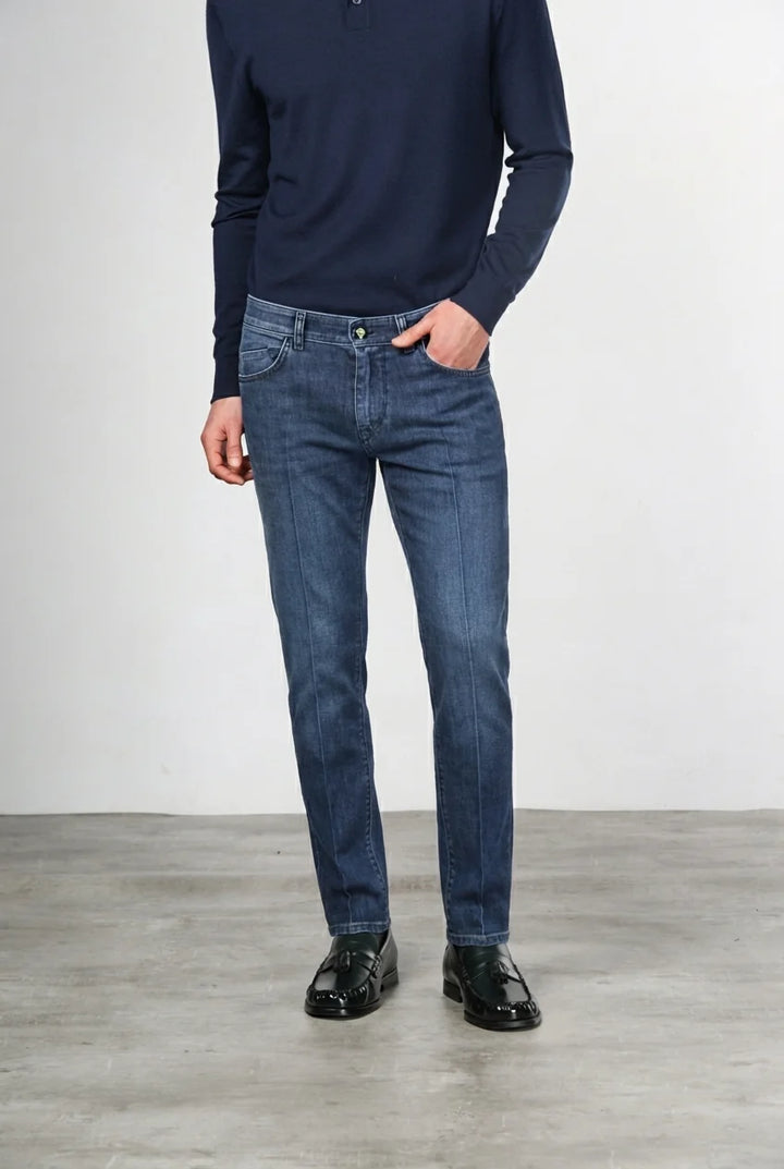 5 Th Harris jeans