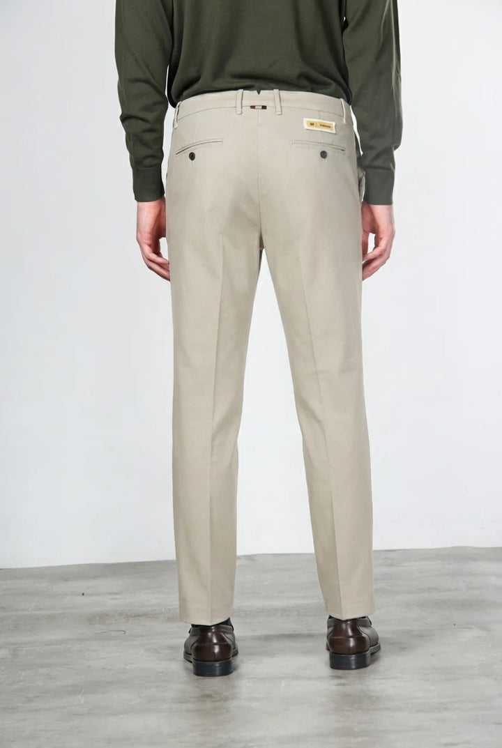 Paris style chino col255