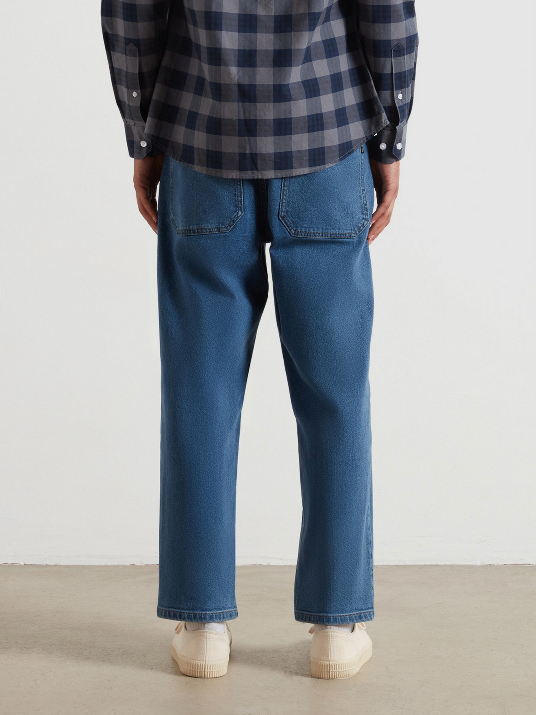 Jean Farah Hawtin Relaxed Tapered Fit – Worn Indigo