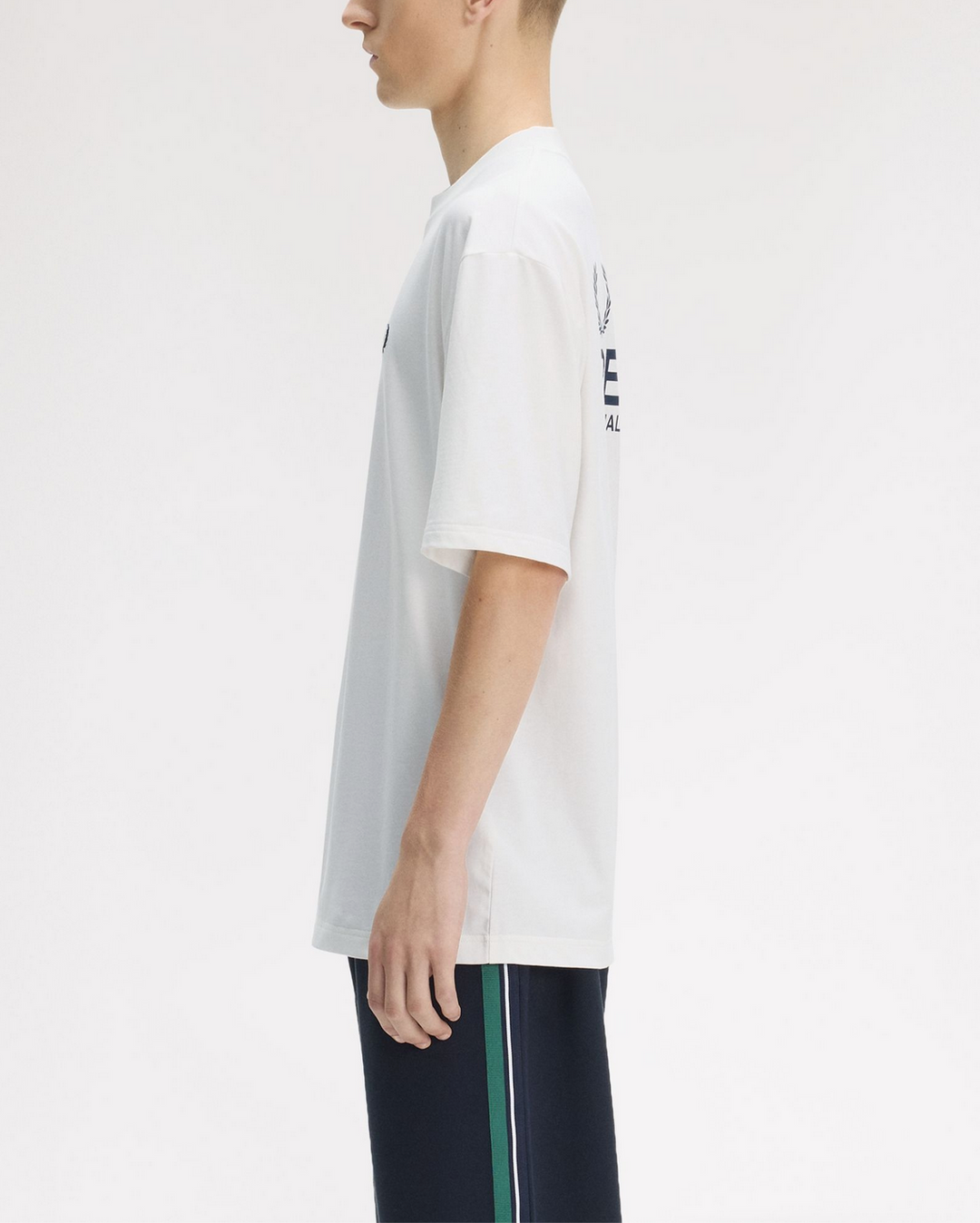 T-shirt Fred Perry Back Print – Snow White