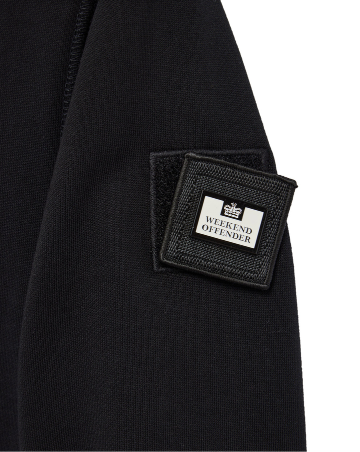 Sweat Weekend Offender Kraviz Quarter Zip – Black