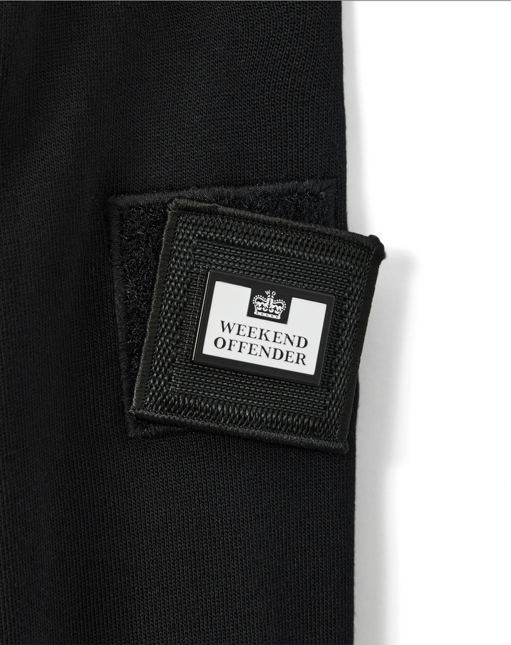 Sweat Weekend Offender Thunder – Black