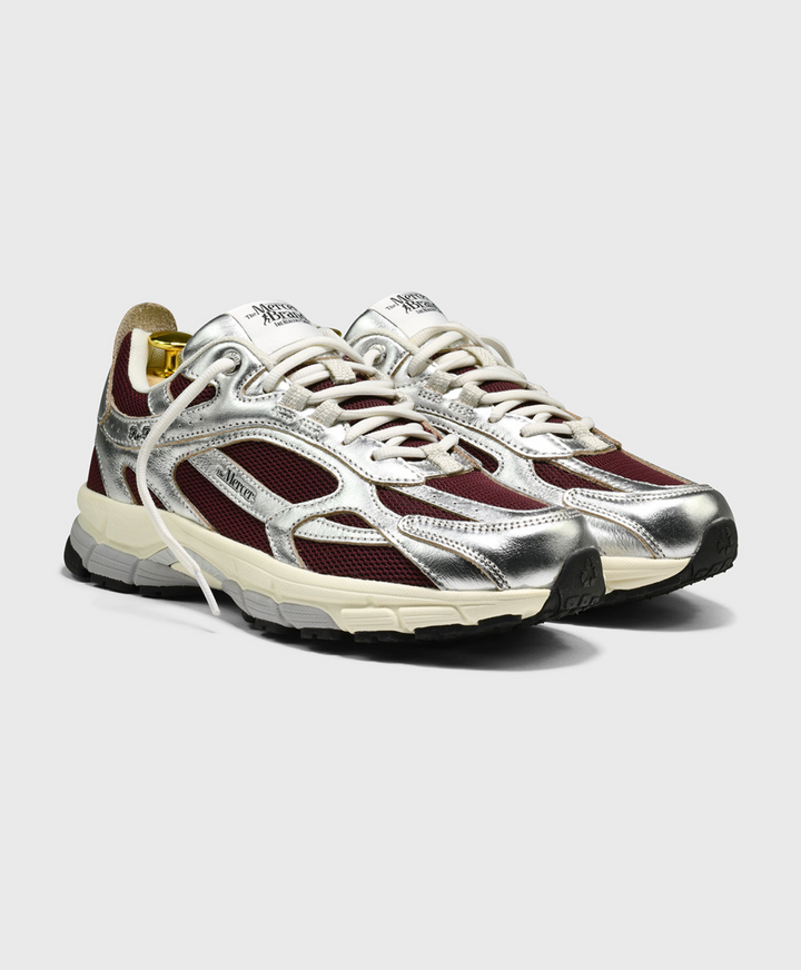 The Mercer Brand The Re-Run Pine – Dark Red