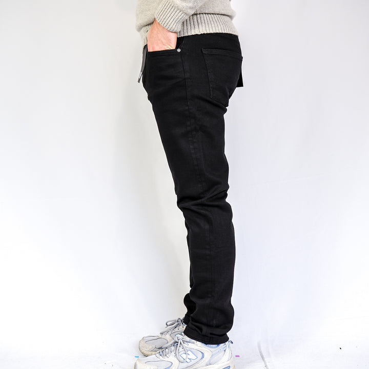 444 tapered fit - black