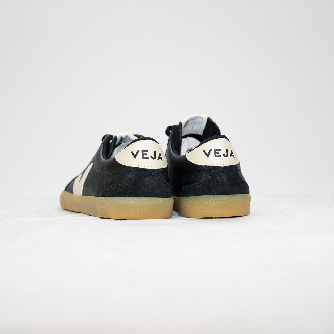Volley o.t. Leather - black Pierre