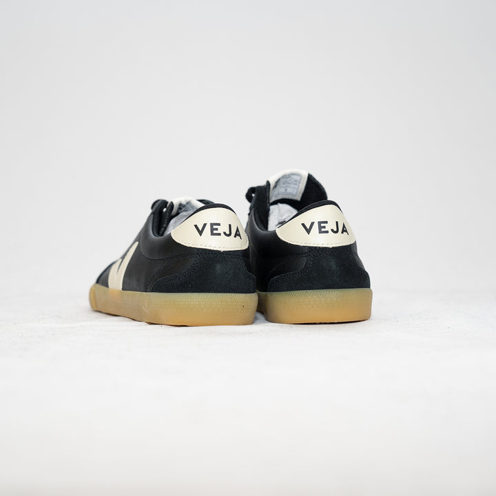 Volley o.t. Leather - black Pierre