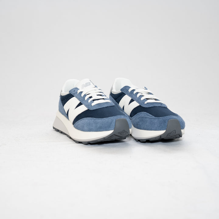 370 - bleu et blanc