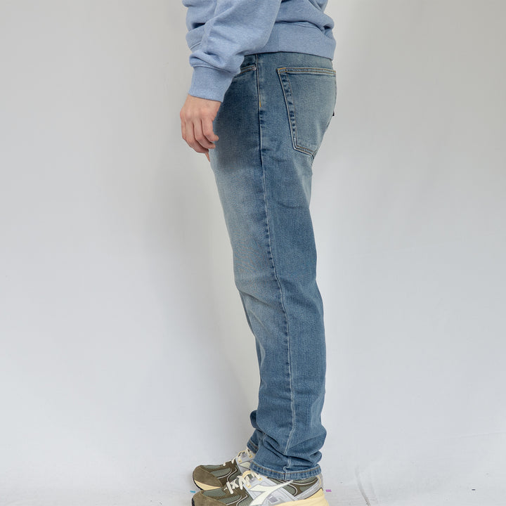 Denim washed - light blue rinse