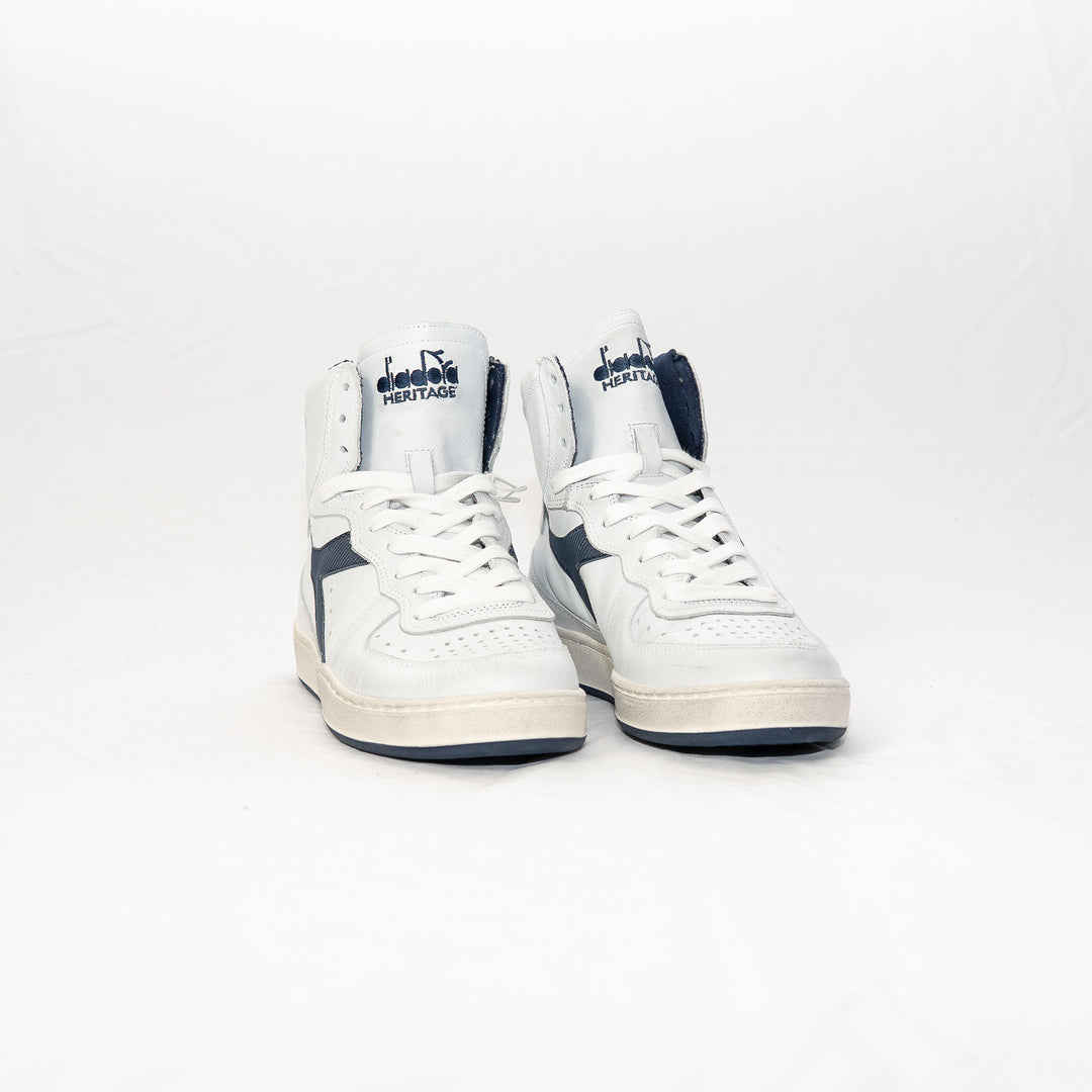 Mi basket used - white/blue corsair