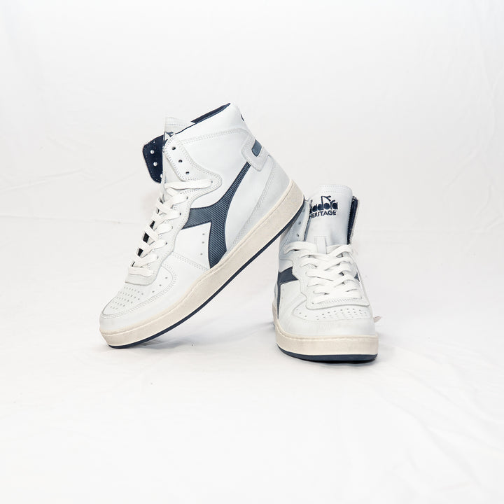 Mi basket used - white/blue corsair