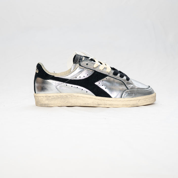 Prestige metal used - Silver