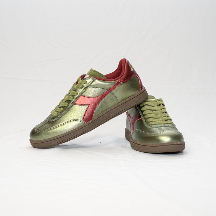 Trainer metalized - cardamom seed