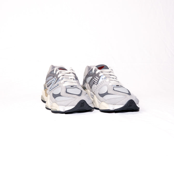 9060 Sneakers - Grey