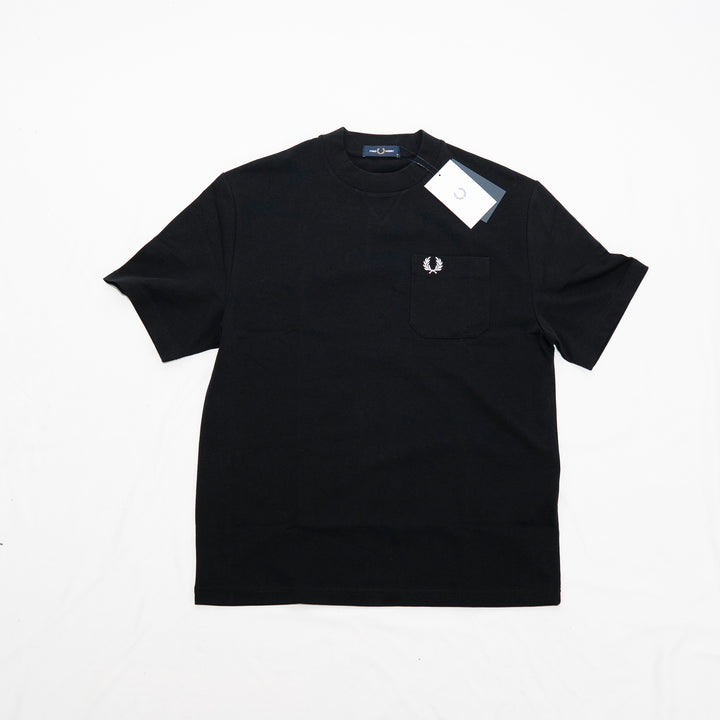 Pocket detail t-shirt - black