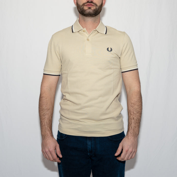 Twin tipped Fred Perry shirt - 12b