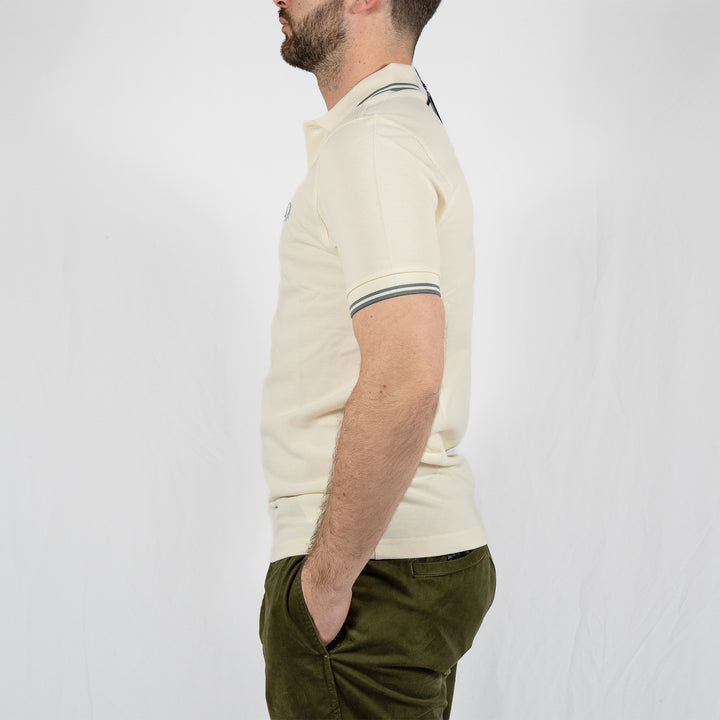 Twin tipped Fred Perry shirt - 02b