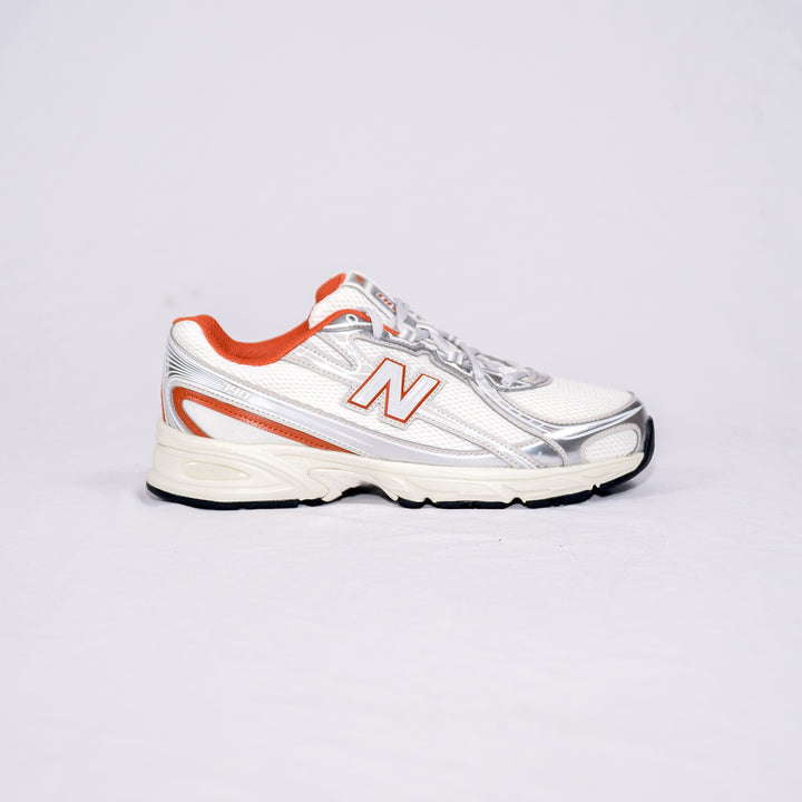 U7403SB Cinnamon – Sneakers unisexe casual chic