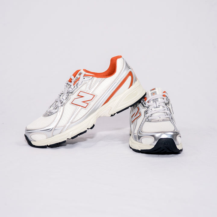 U7403SB Cinnamon – Sneakers unisexe casual chic