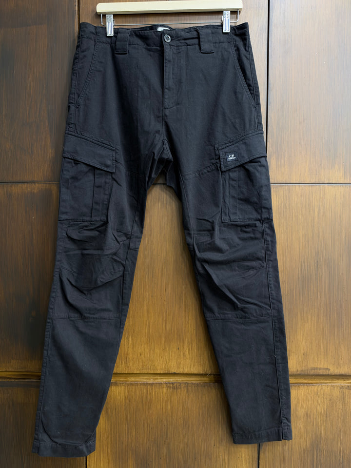 Cargo pant logo. -col 999