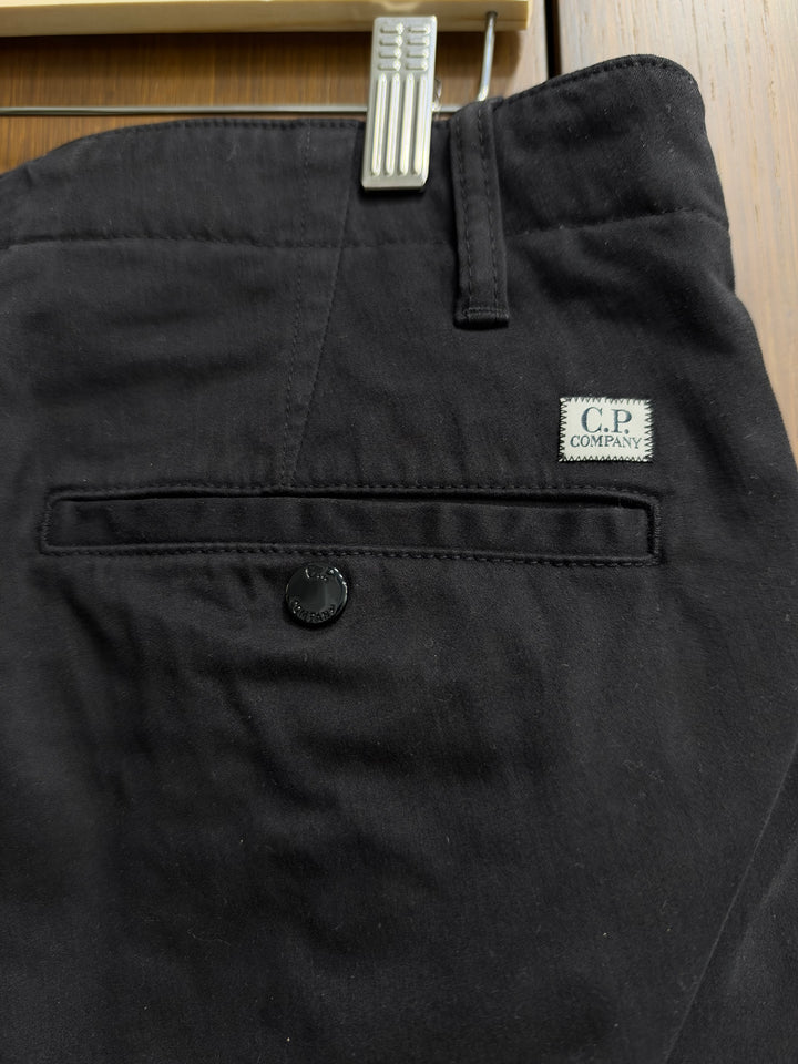 Cargo pant logo. -col 999
