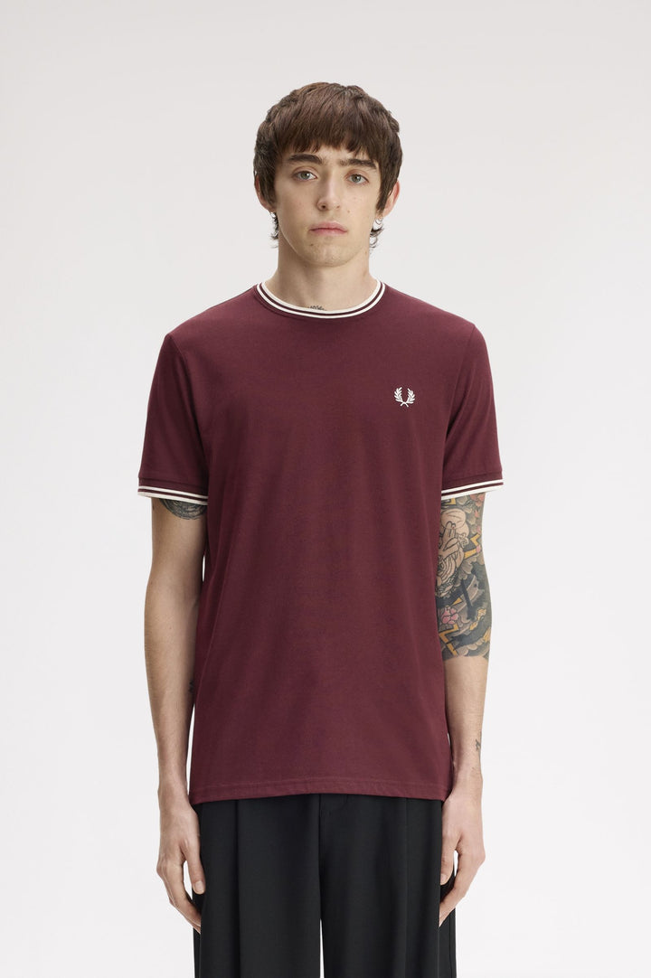 Twin tipped t-shirt / oxblood