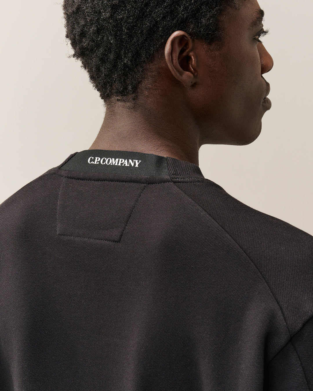 Sweatshirts crew neck diagonal raised fleece / black ( col 999 )