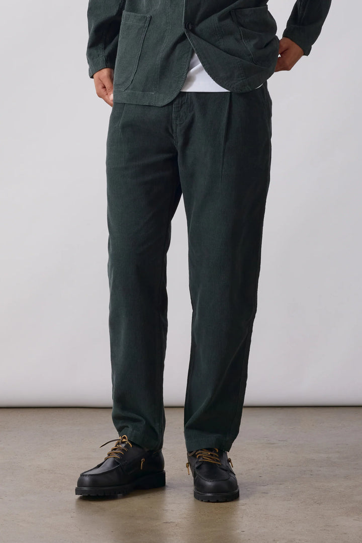 Fine cord waiter pants / jewel