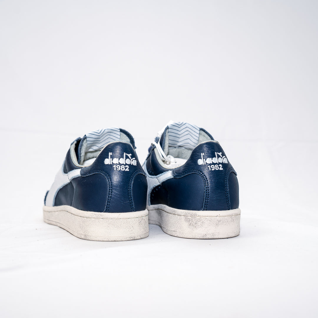 Prestige used - blue Caspian Sea