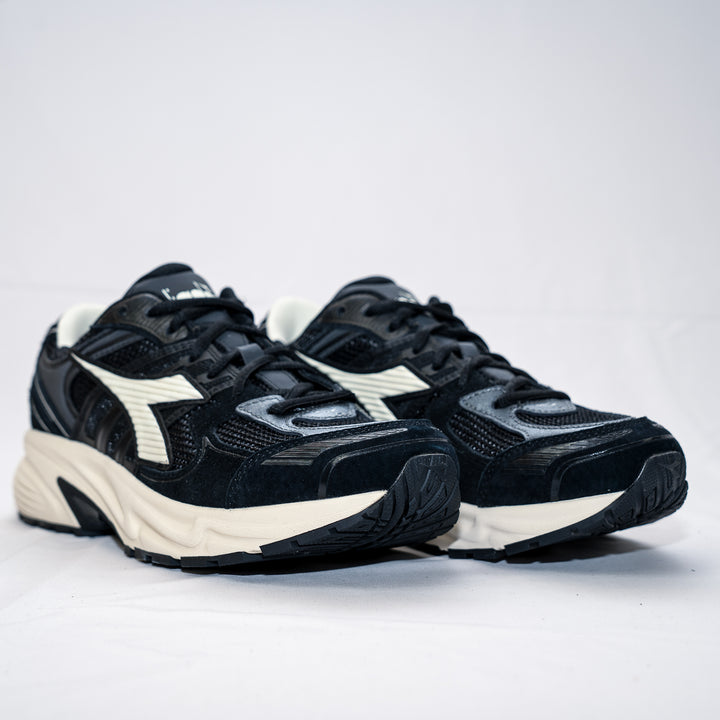 Mythos star - black / black