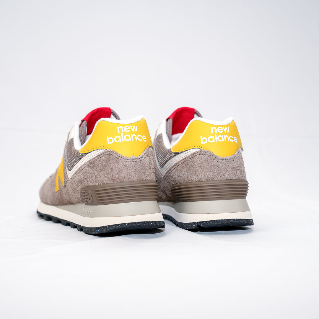 574 - taupe et jaune