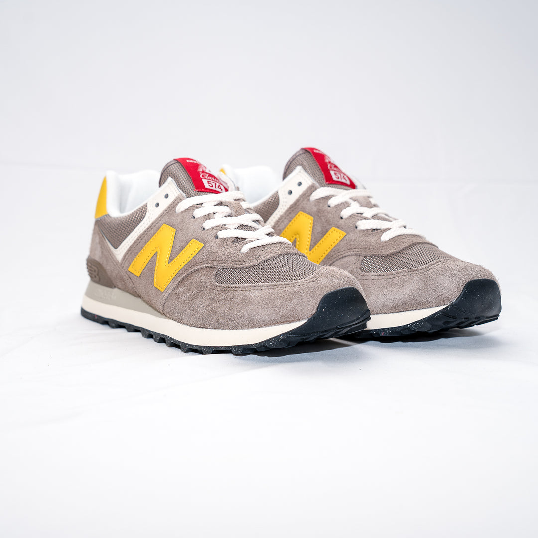574 - taupe et jaune