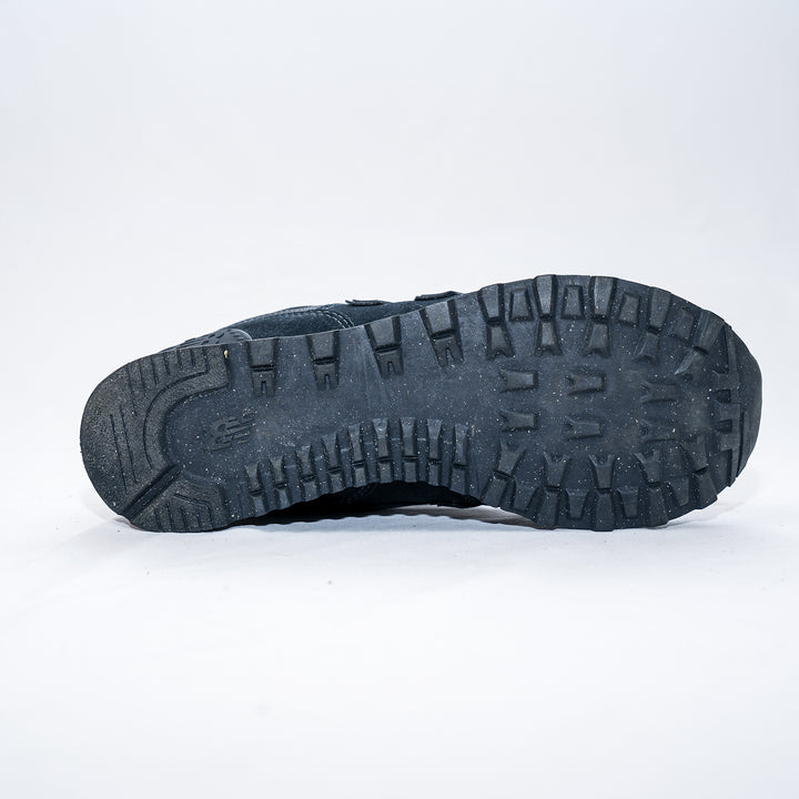 574 - Black
