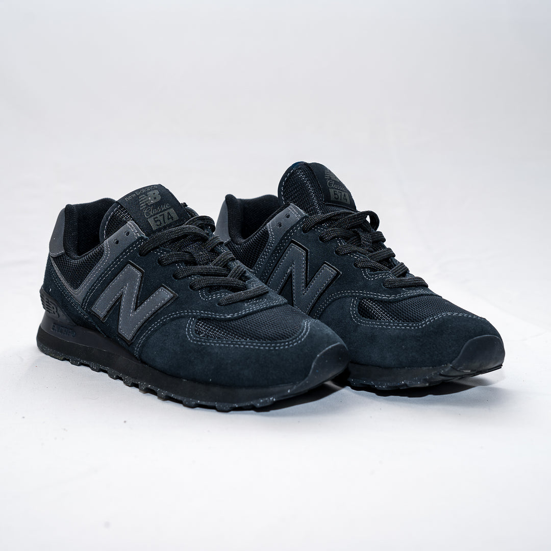 574 - Black